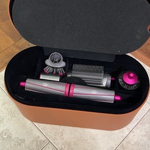 Dyson Airwrap Like NEW